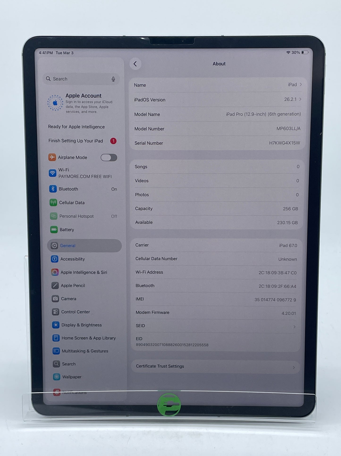 Unlocked Apple iPad Pro 12.9" 6th Gen 256GB 26.2.1 Space Gray MP603LL/A