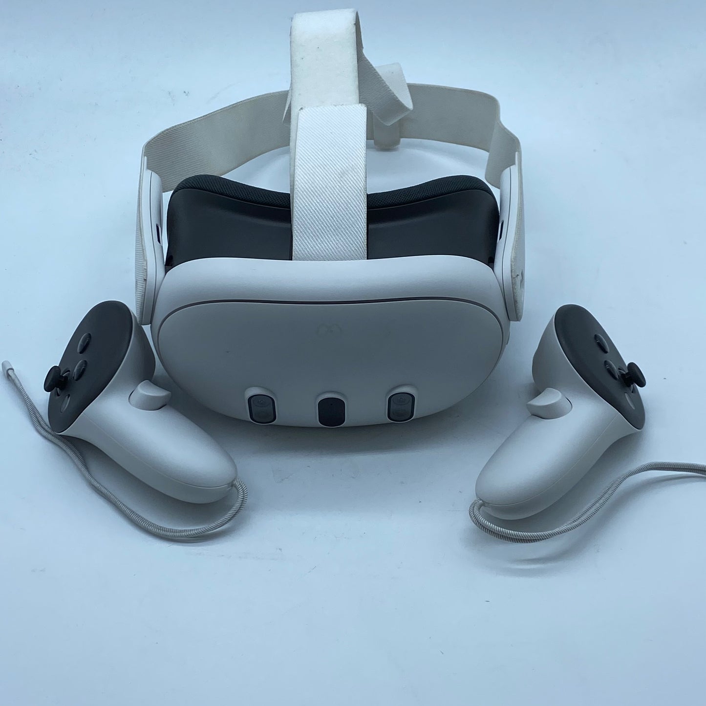 Meta Quest 3 128GB Standalone All-in-One VR Headset S3A