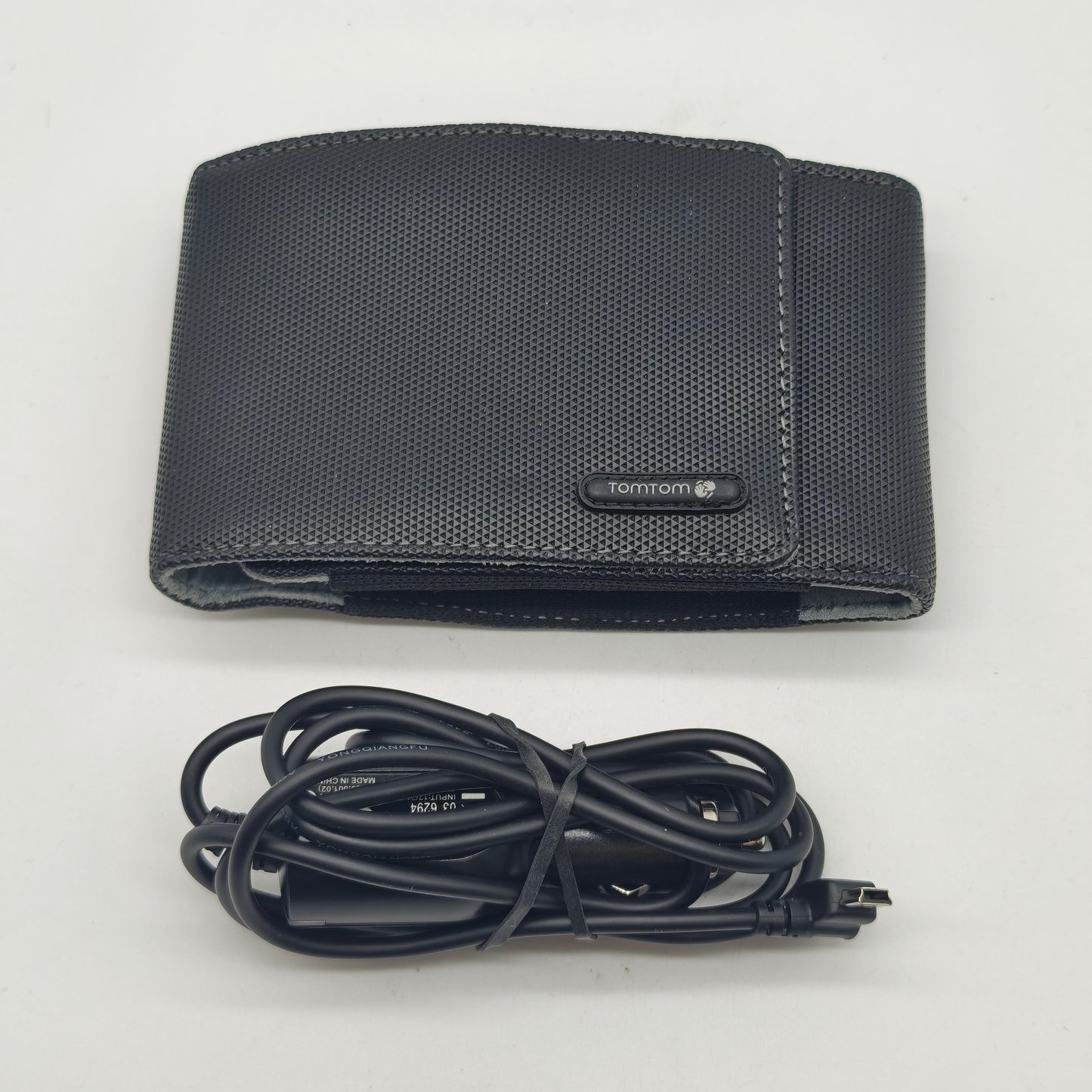 TomTom XXL GPS with Case