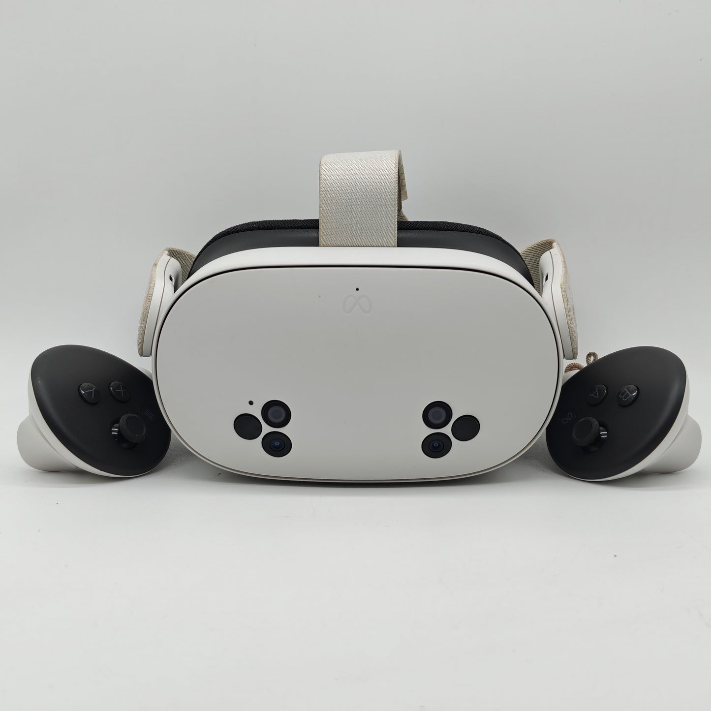 Meta Quest 3S 128GB Standalone All-in-One VR Headset P97