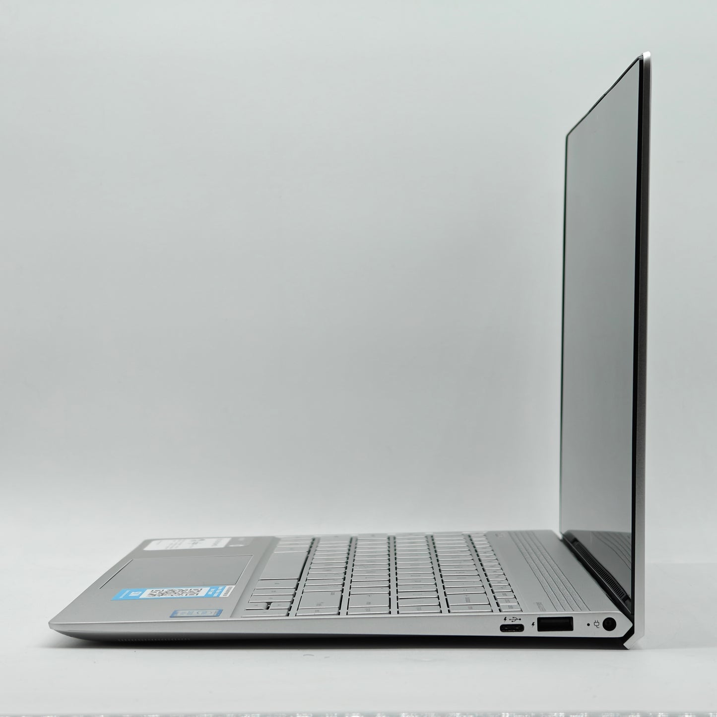 HP Envy 13-AD010NR 13.3" i7-7500U 8GB RAM 256GB SSD