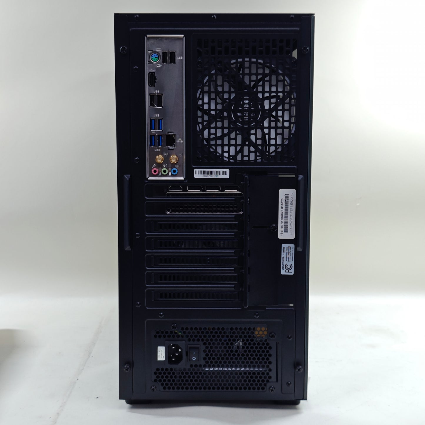 iBuyPower Slate 6 MR i5-12400F 2.50GHz 8GB RAM 1TB SSD PNY GeForce RTX 3050
