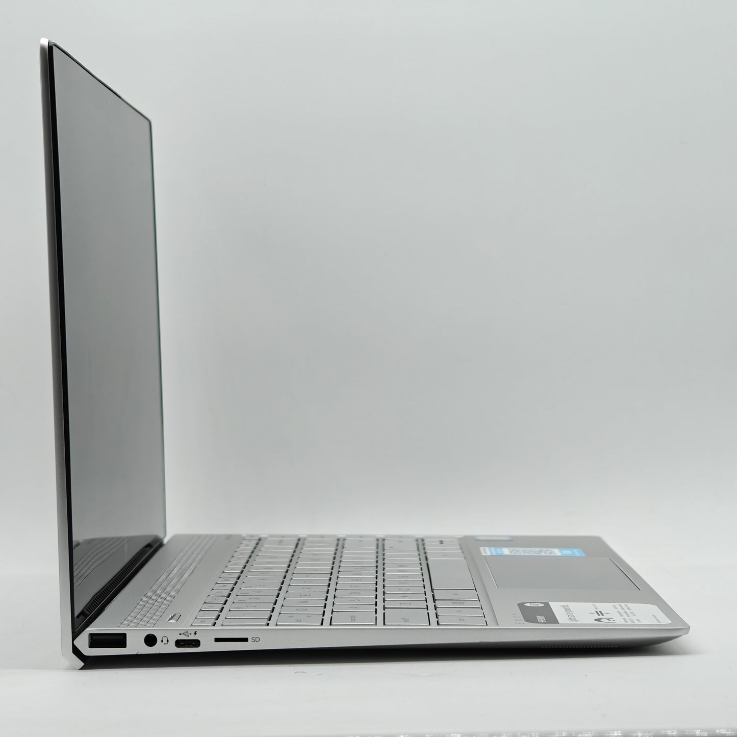 HP Envy 13-AD010NR 13.3" i7-7500U 8GB RAM 256GB SSD