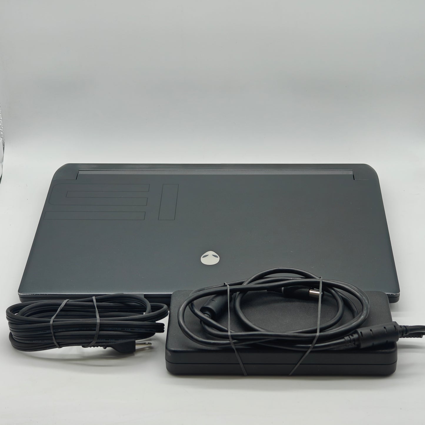 Dell Alienware M15 R6 P109F 15.6" i7-11800H 16GB RAM 512GB SSD GeForce RTX 3060