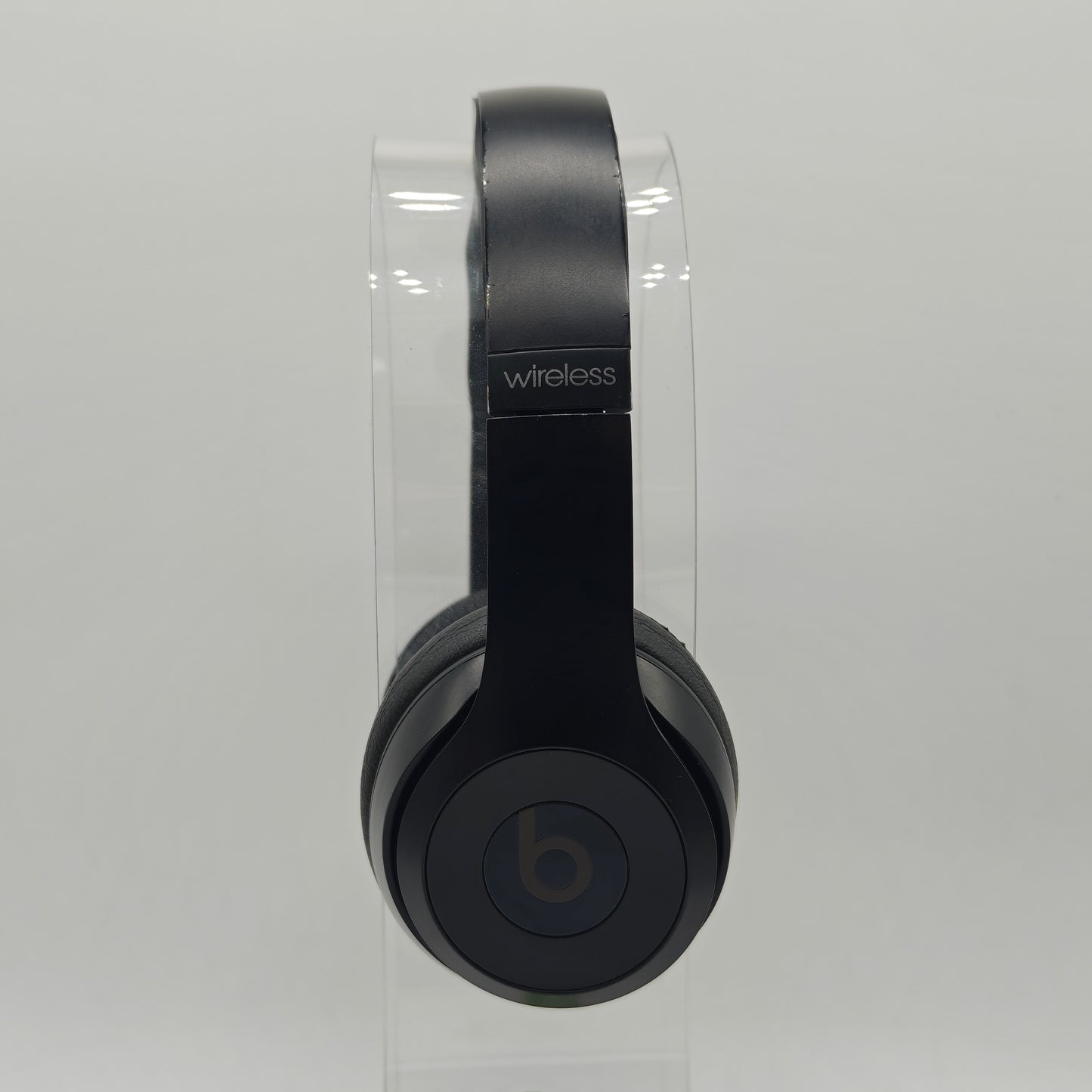 Beats Solo3 Wireless On-Ear Bluetooth Headphones Black A1796