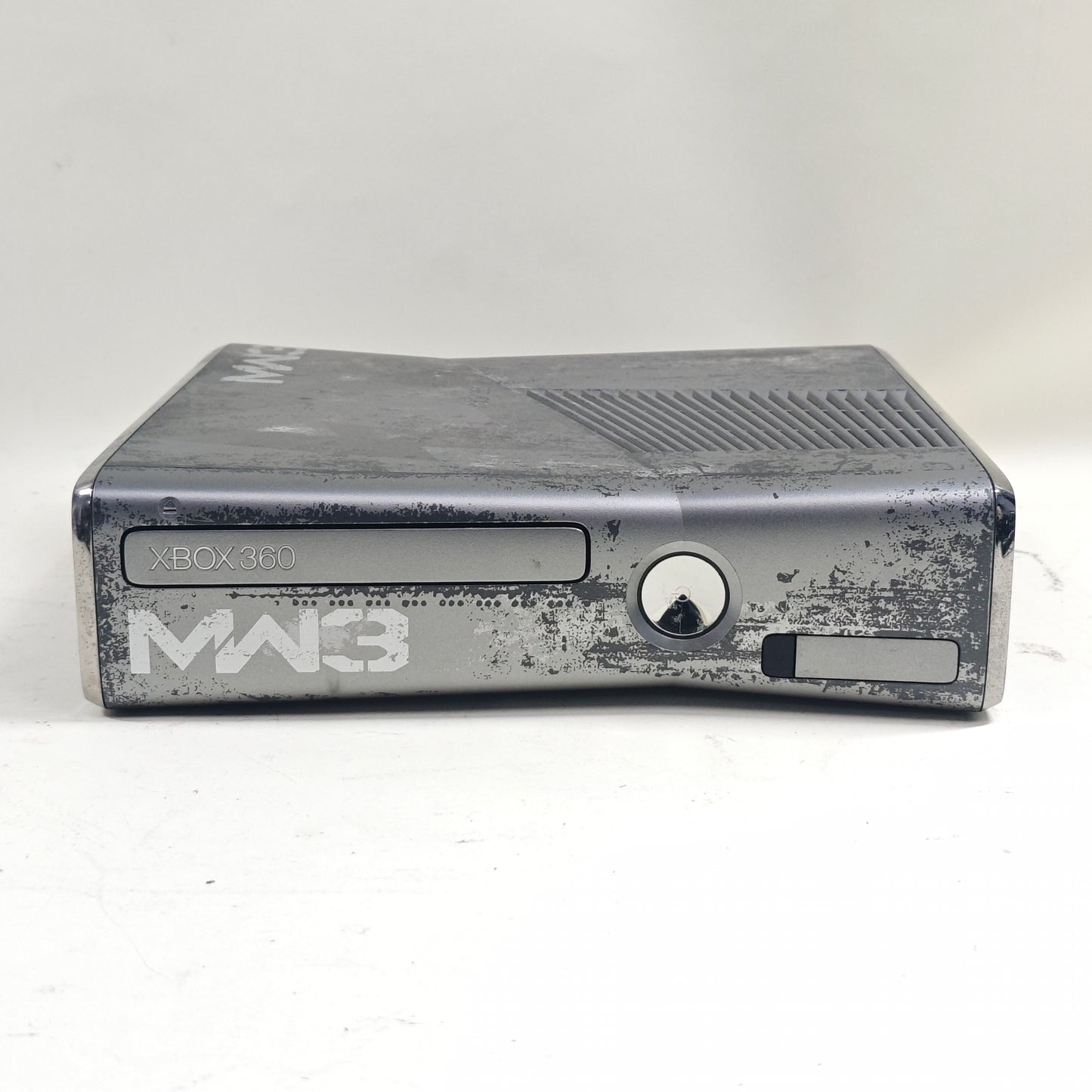 Microsoft Xbox 360 S Console Gaming System Modern Warfare 3 Limited Edition 1439