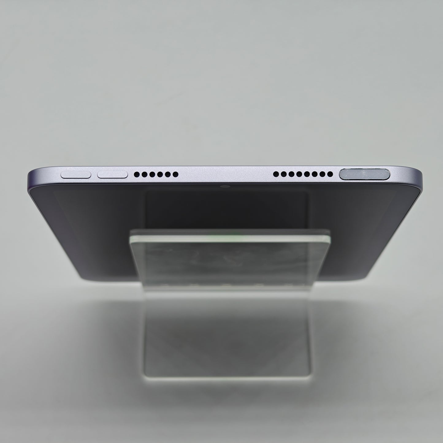WiFi Only Apple iPad mini (A17 Pro) 128GB 18.6.2 Purple MXN93LL/A