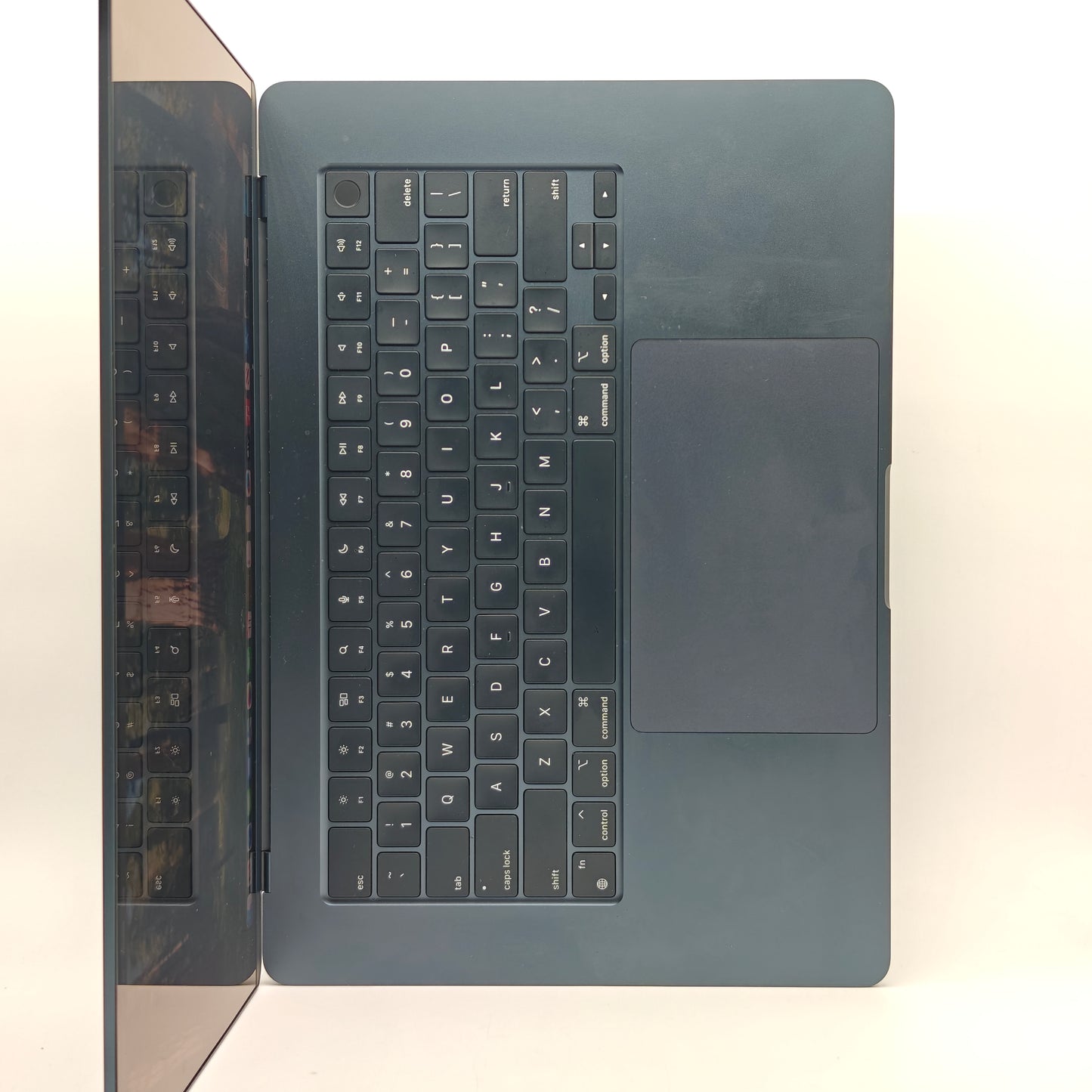 2024 Apple MacBook Air 15" M3 10C GPU 4.0GHz 8GB RAM 256GB SSD MRYU3LL/A