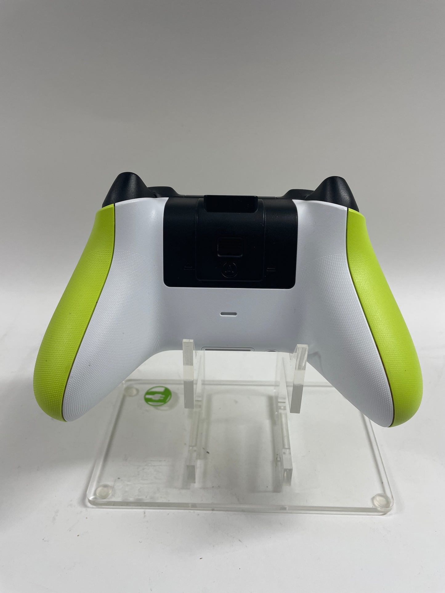 Microsoft Xbox one S 1TB Console Gaming System Robot White 1681