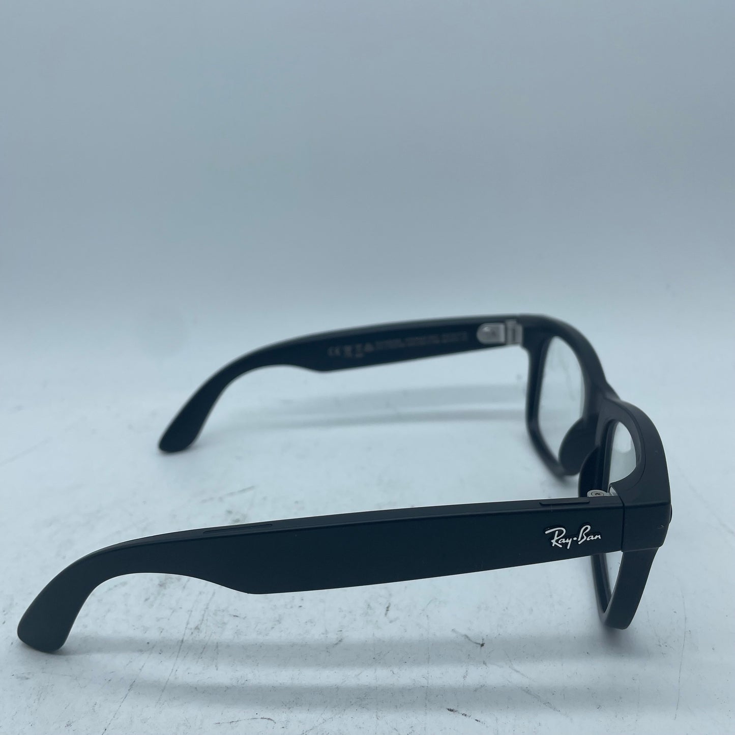 Ray-Ban Meta Wayfarer Gen 2 Matte Black Transitions  Smart Glasses