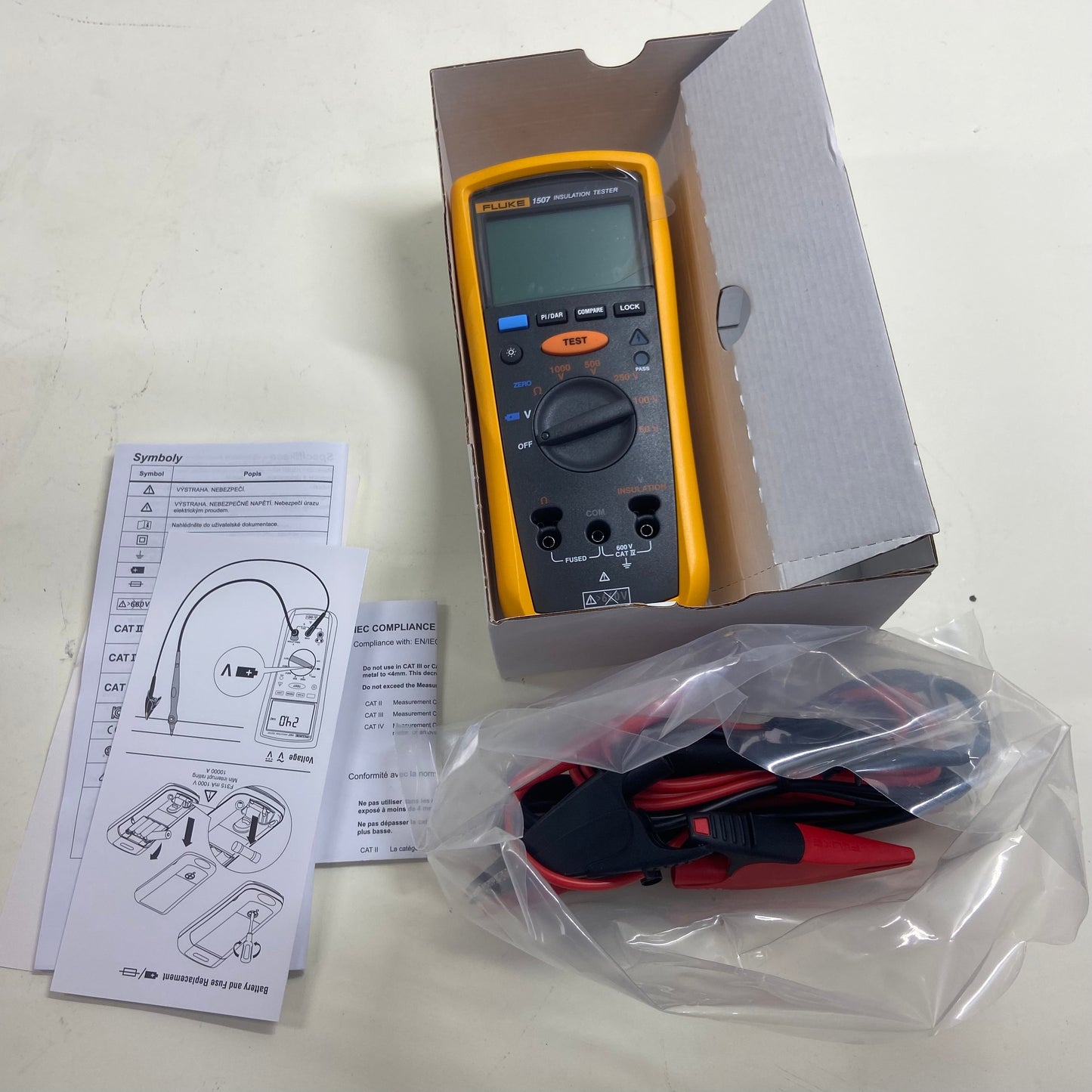 New Fluke 1507 Insulation Resistance Tester