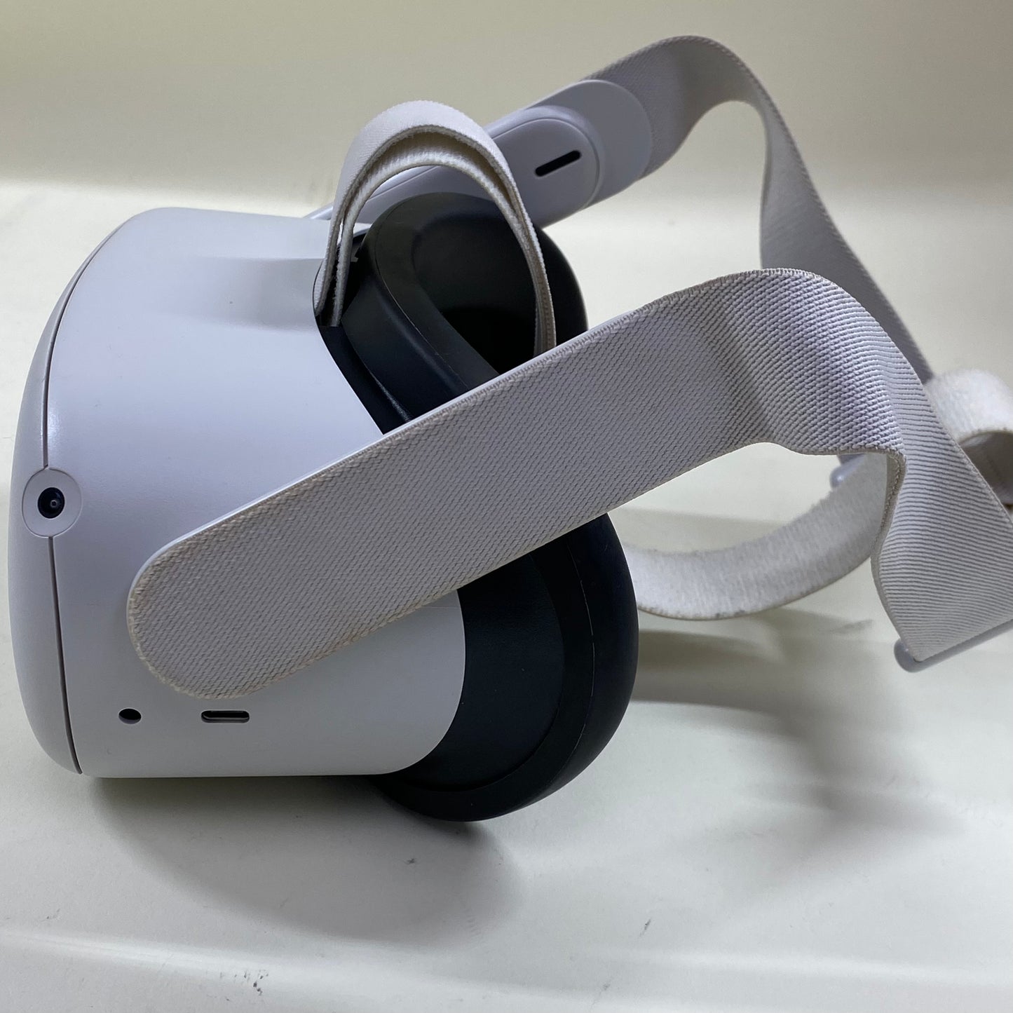 Meta Quest 2 Virtual Reality Headset KW49CM PayMore Spring