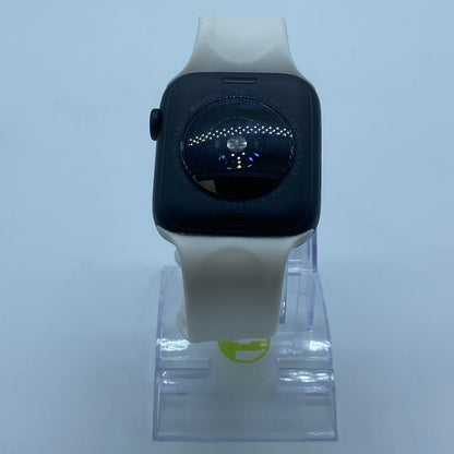 GPS Only Apple Watch SE 1st Gen 44MM Aluminum A2352