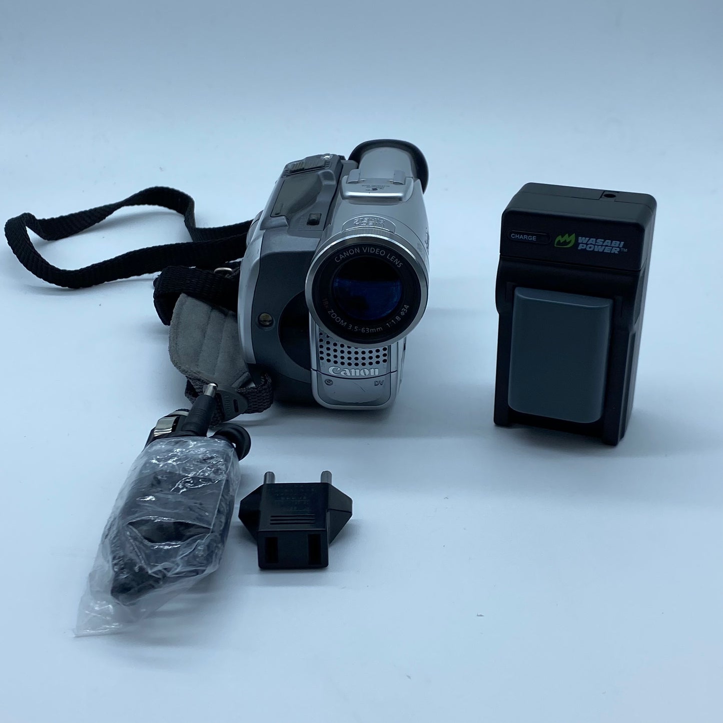 Canon Elura 70 Digital Video Camcorder MVX250i