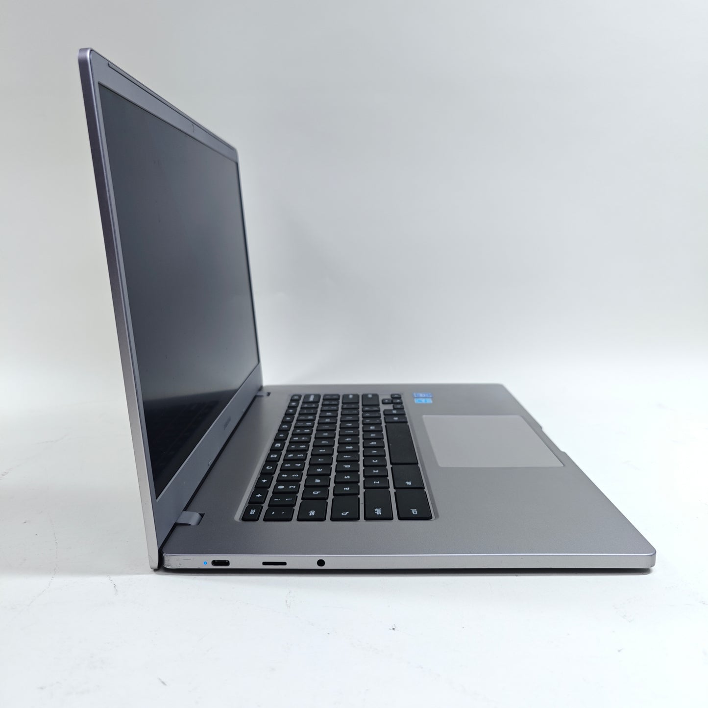 Samsung XE350XBA 15.6" Celeron N4000 1.1GHz 4GB RAM 32GB eMMc