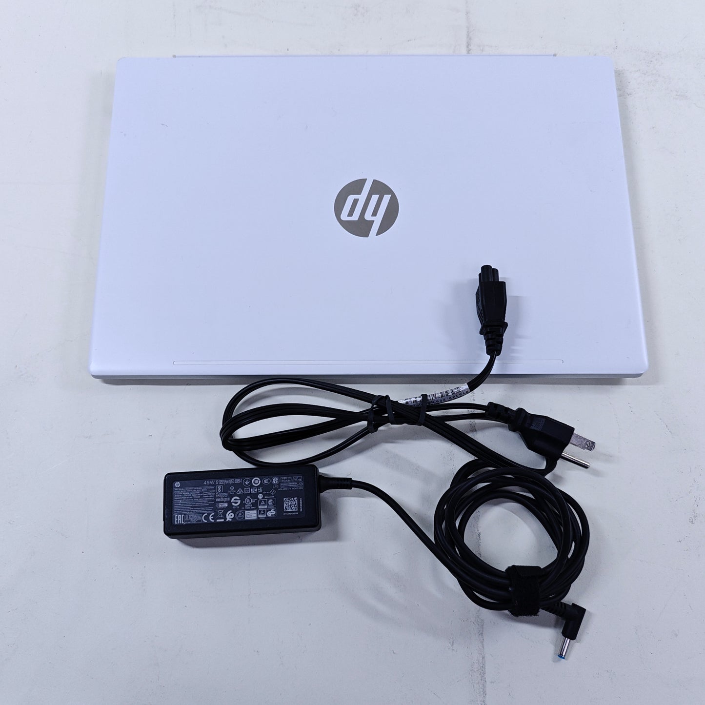 HP Pavilion 15-cs3079nr 15.6" i5-1035G1 1.0GHz 8GB RAM 256GB SSD