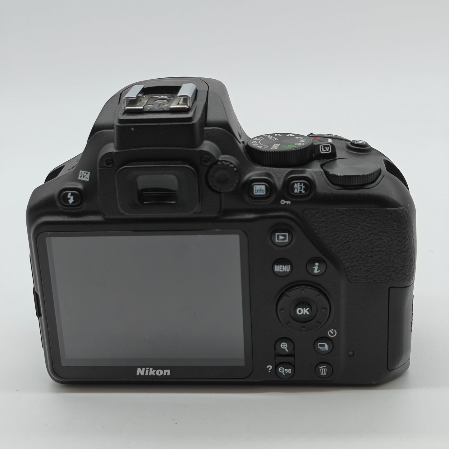 Nikon D3500 24.2MP DSLR Camera 14820 Shutter Count