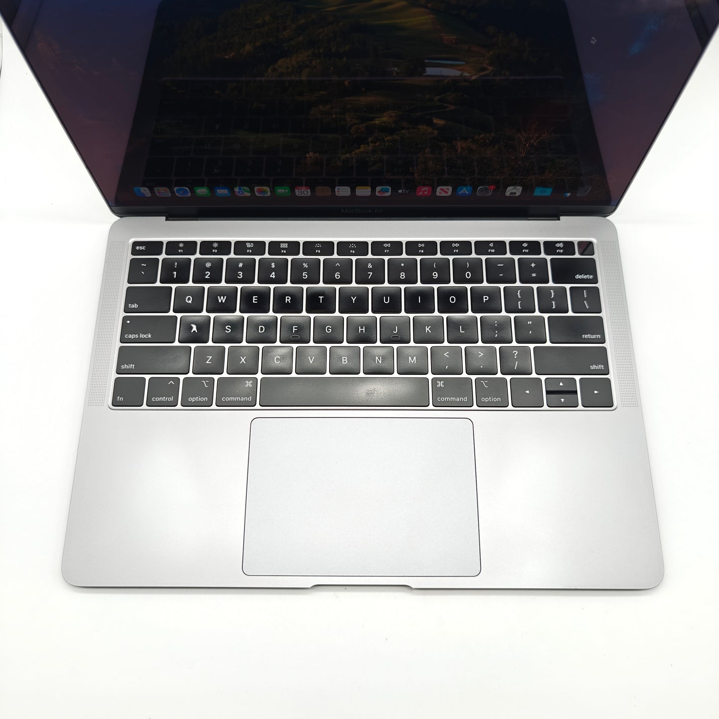 2019 Apple MacBook Air 13" i5 1.6GHz 8GB RAM 256GB SSD Space Gray A1932