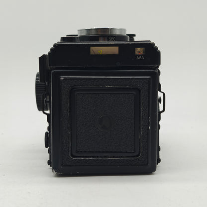 Yashica Mat-124 G Twin Lens Reflex Camera