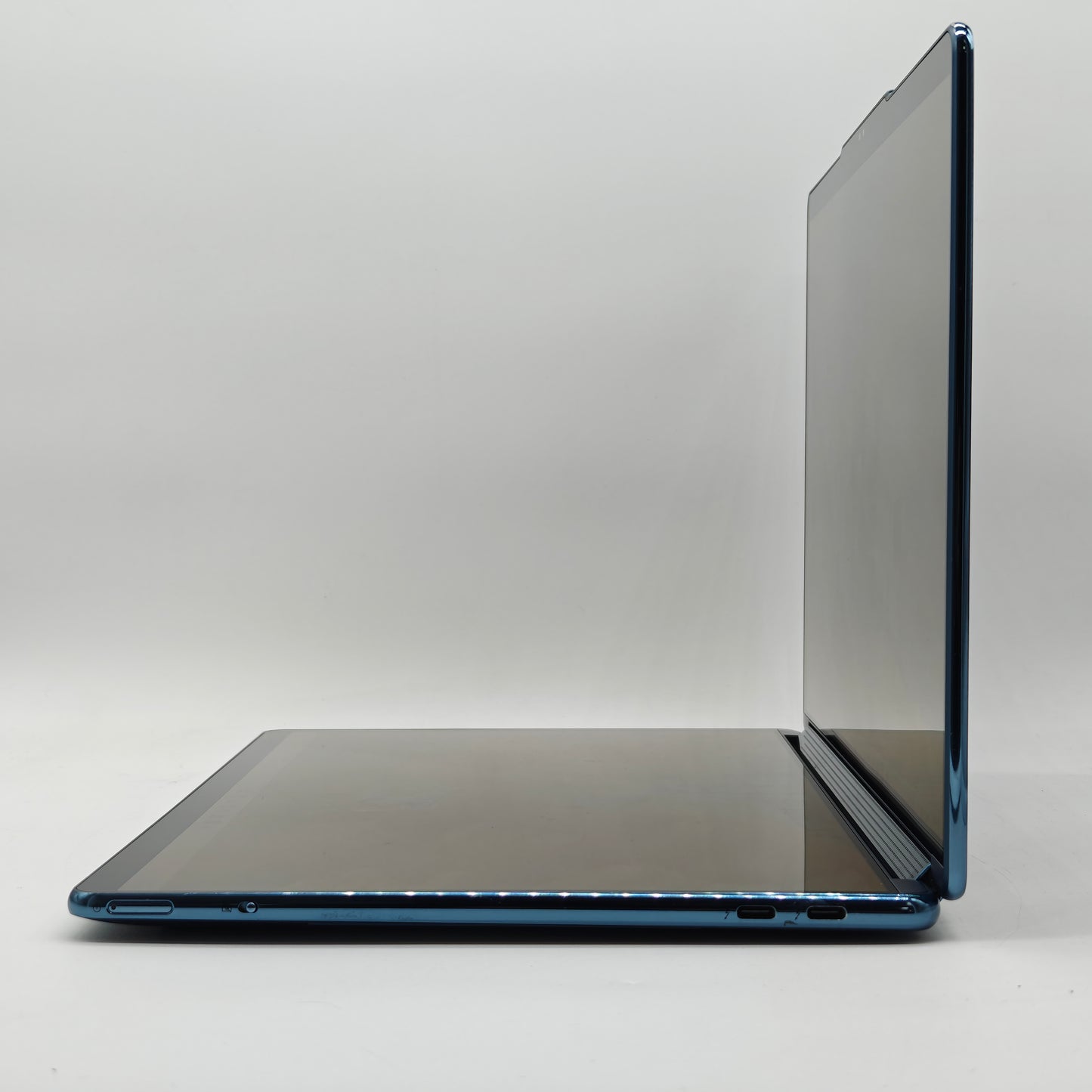 Lenovo Yoga Book 9i 13IRU8 13.3" i7-1355U 1.7GHz 16GB RAM 1TB SSD