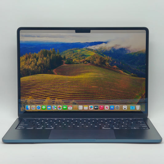 2022 Apple MacBook Air 13.6" M2 8C GPU 3.5GHz 8GB RAM 256GB SSD MLY33LL/A