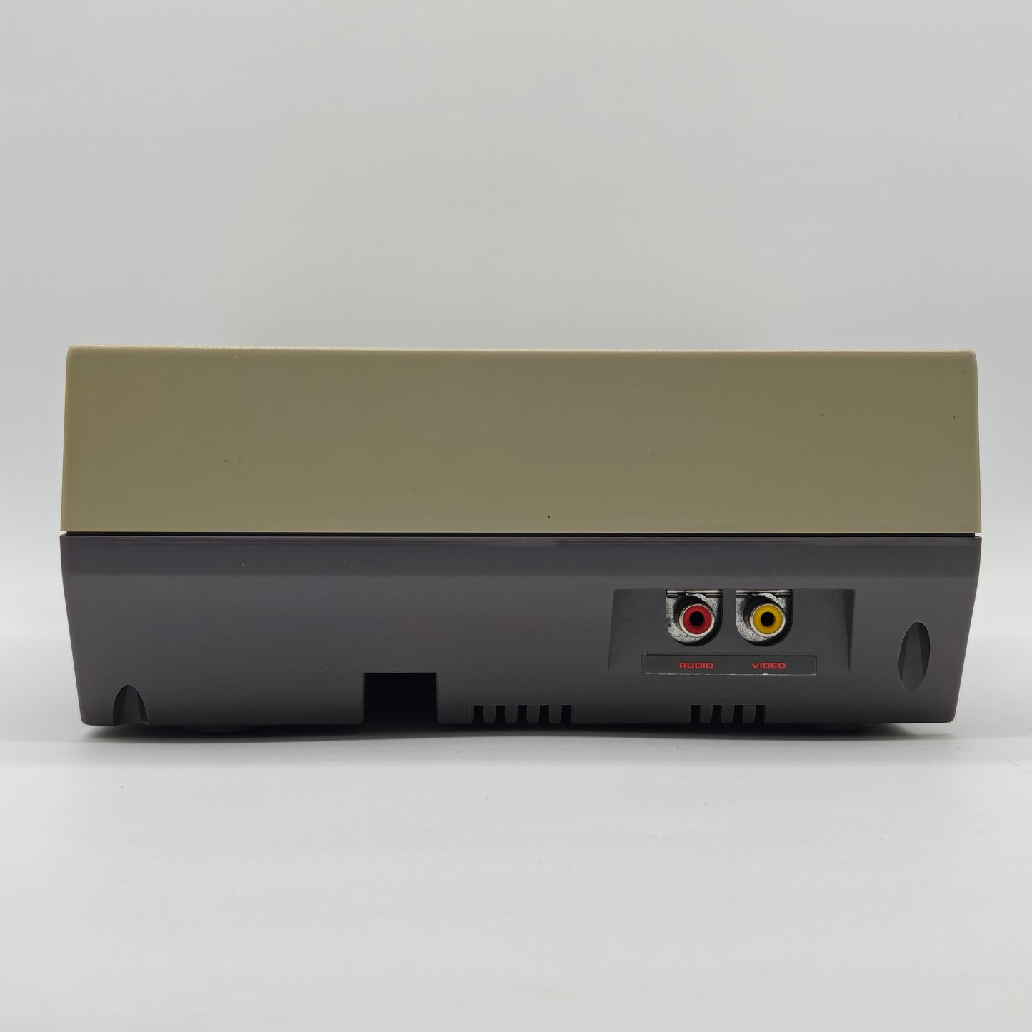 Nintendo Entertainment System NES Video Game Console NES-001 Gray