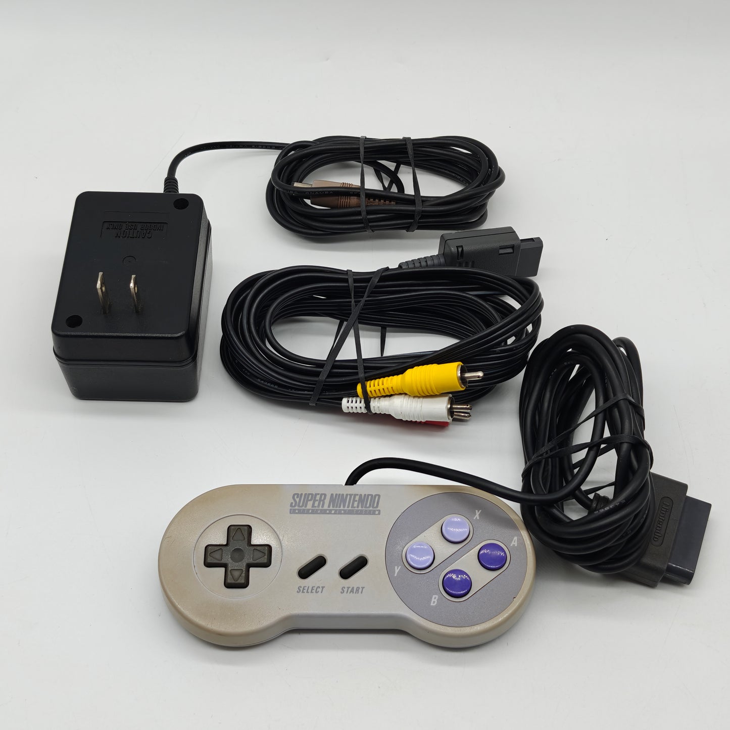 Super Nintendo Entertainment System SNES Video Game Console SNS-001 Gray