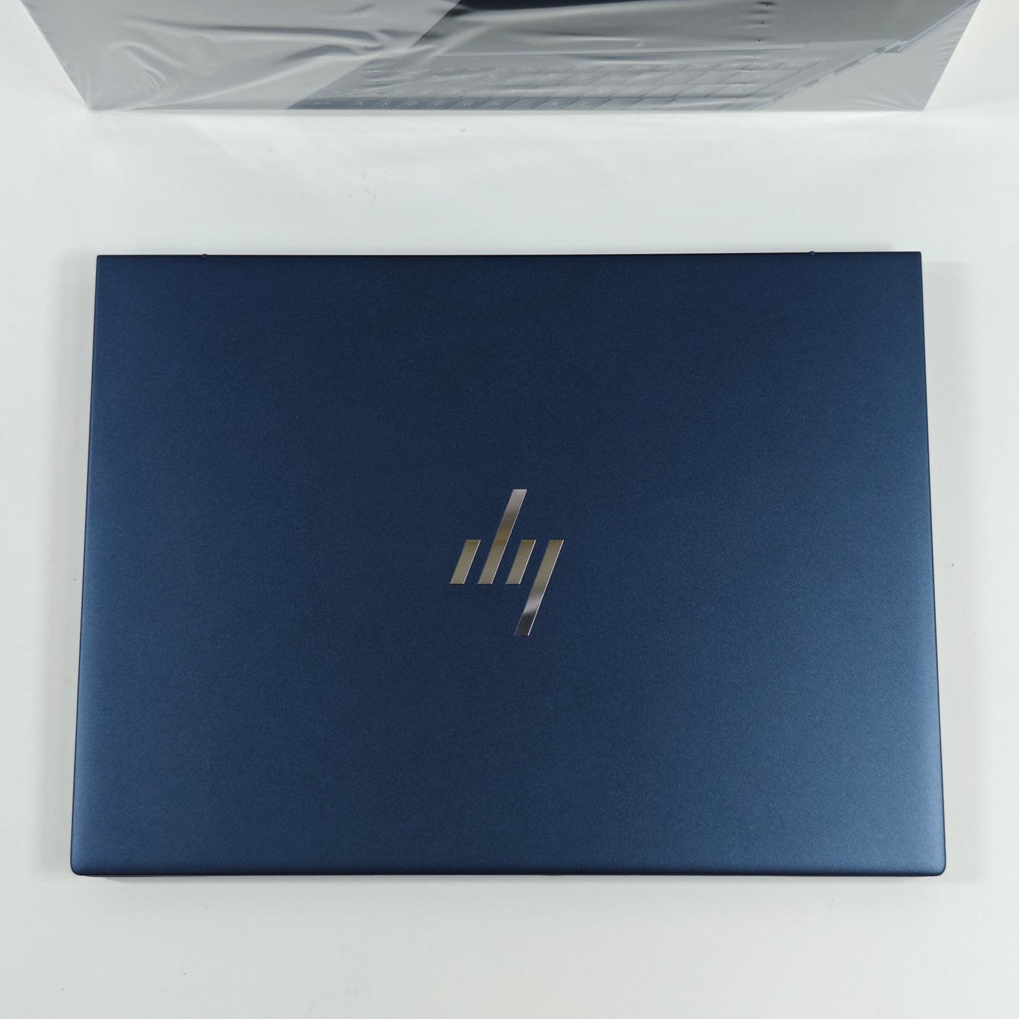 New HP Dragonfly G4 5G 13.5" i7-1365U 16GB 512GB