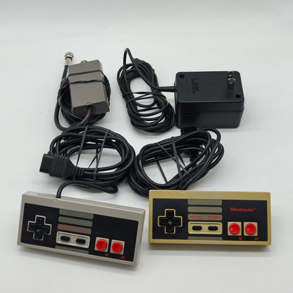 Nintendo Entertainment System NES Video Game Console NES-001 Gray