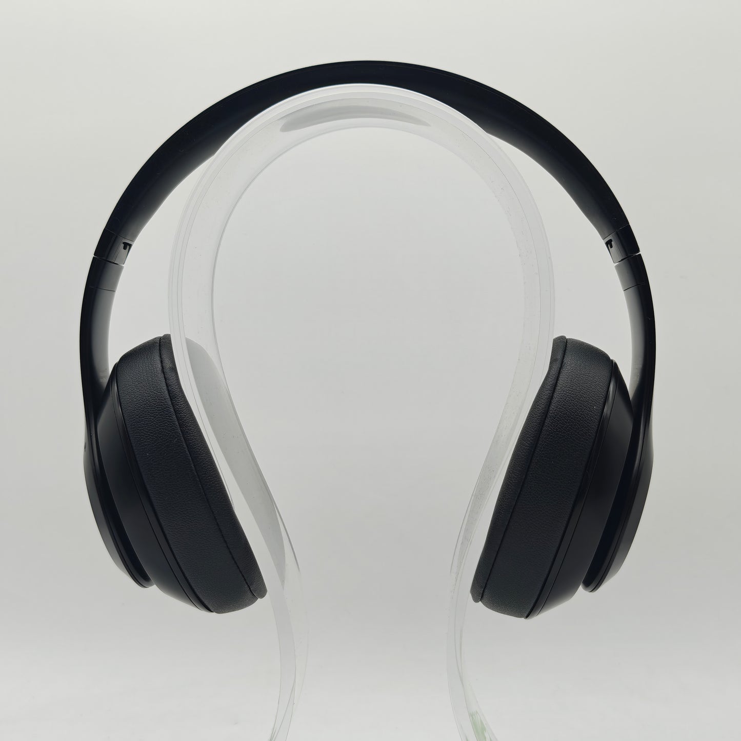 Beats Studio3 Wireless Over-Ear Bluetooth Headphones Black