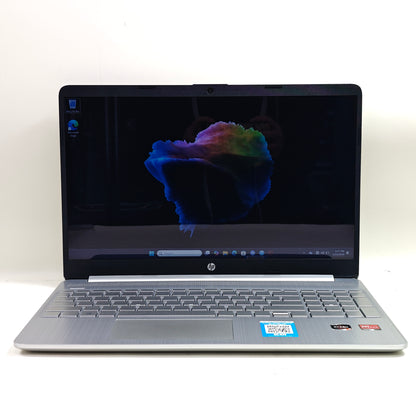 HP Laptop 15-EFL1023DX 15.6" Ryzen 3 3250U 2.6GHz 8GB RAM 256GB SSD