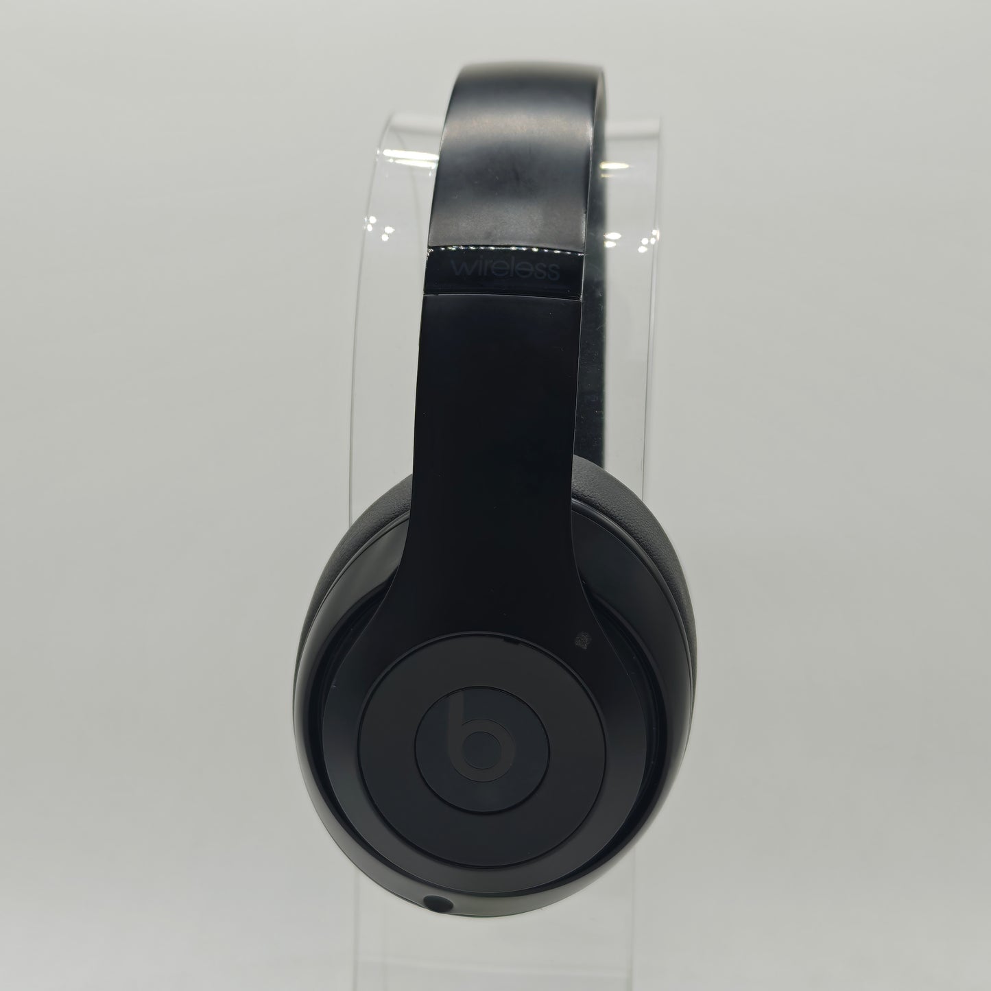 Beats Studio3 Wireless Over-Ear Bluetooth Headphones Black