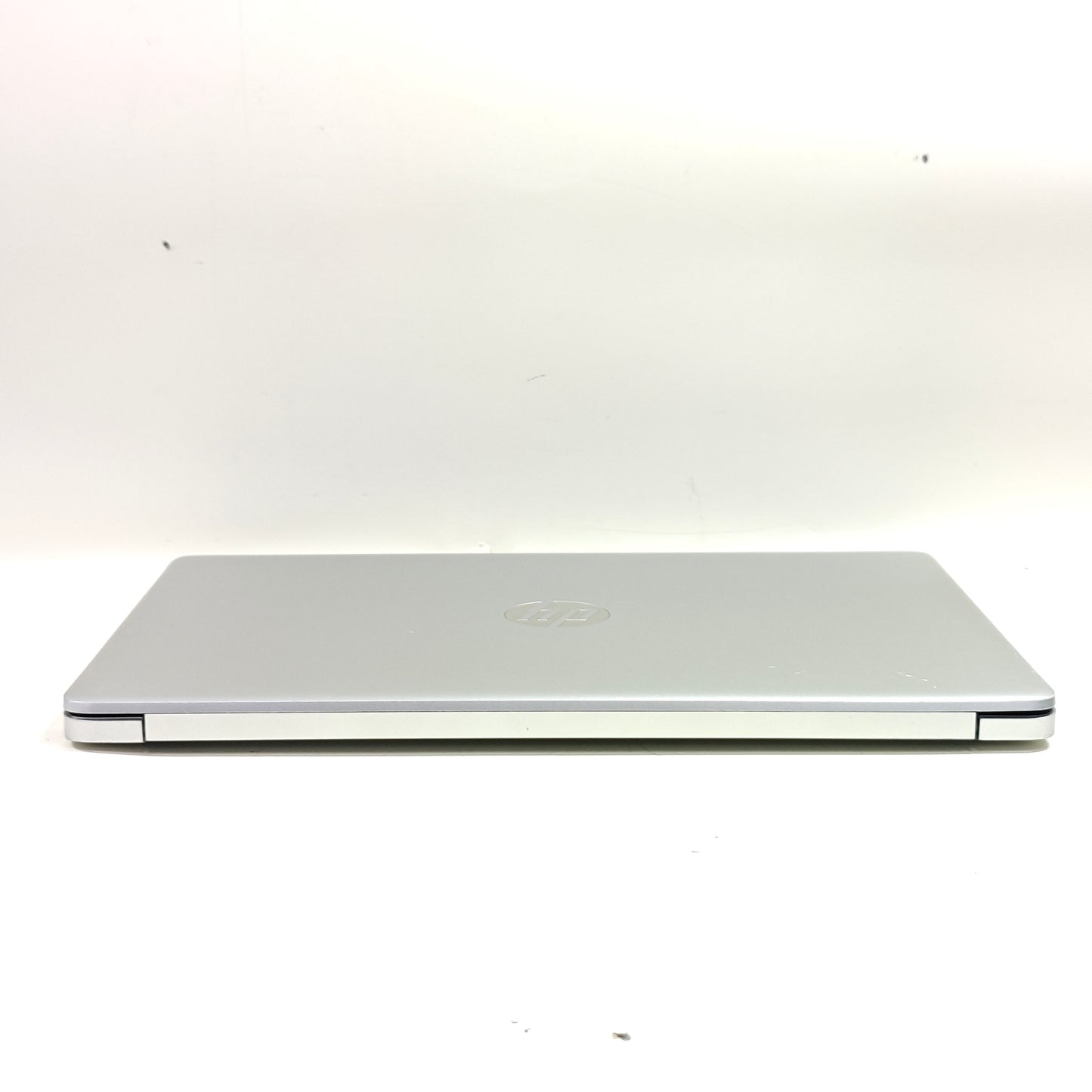 HP Laptop 15-EFL1023DX 15.6" Ryzen 3 3250U 2.6GHz 8GB RAM 256GB SSD