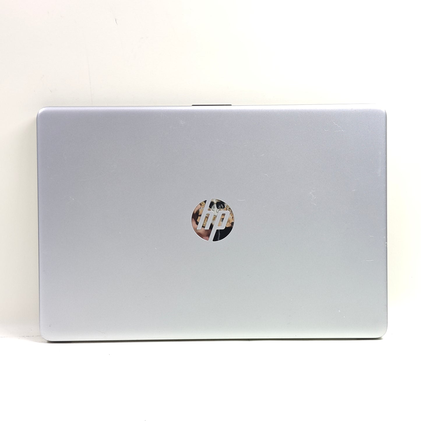 HP Laptop 15-EFL1023DX 15.6" Ryzen 3 3250U 2.6GHz 8GB RAM 256GB SSD